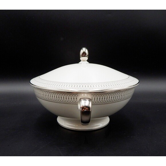 Tirschenreuth Bavaria The Elgin #2270 Lidded Covered Serving Casserole 8 In - Picture 2 of 12